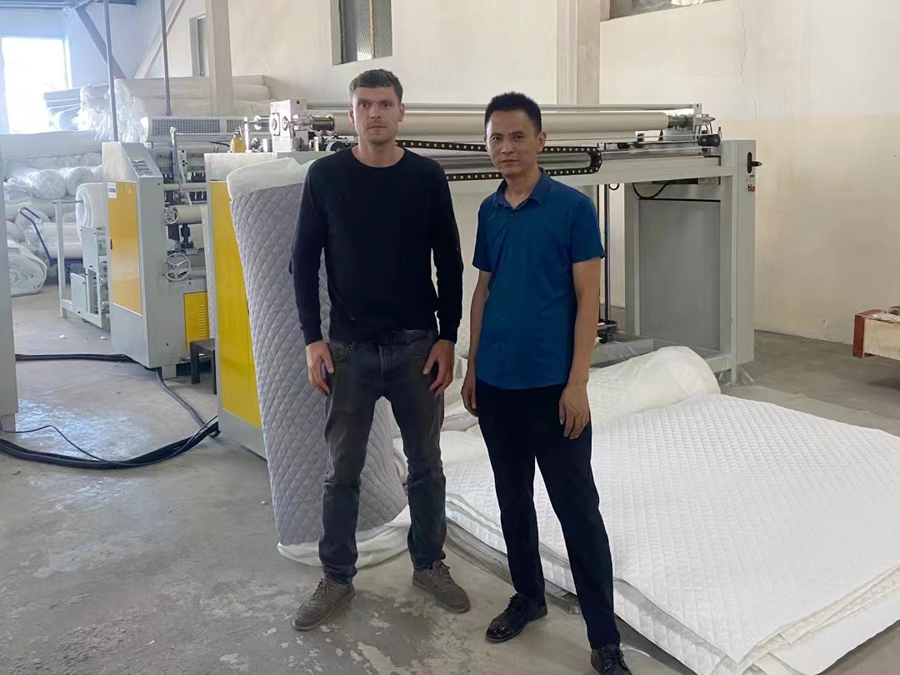 南非客戶購買超聲波縫綻機(jī)